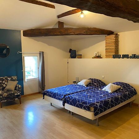 Le Repaire De La Reveuse Bed & Breakfast Saint-Frajou Luaran gambar